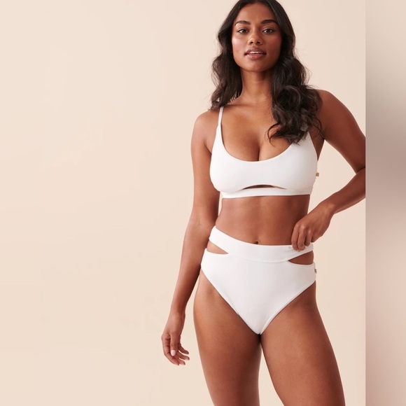 La Vie En Rose Other - La Vie En Rose Bikini - TAN Colour. Bottoms Small, Top Medium NWT